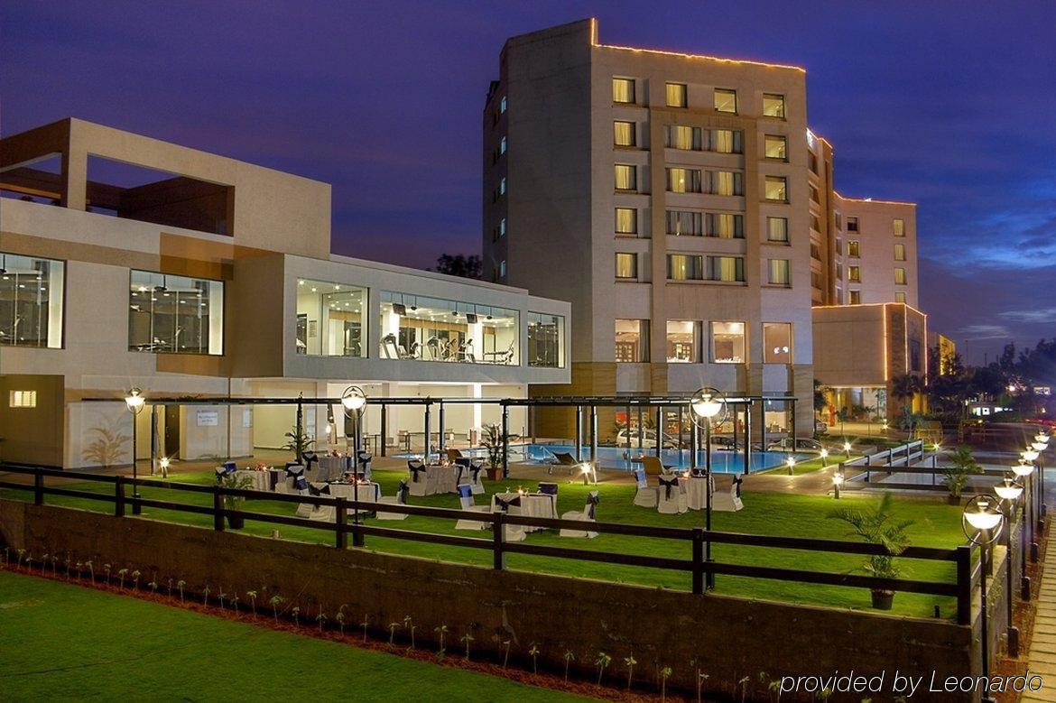 Trinity Hotel Bengaluru Bangalore Exterior foto